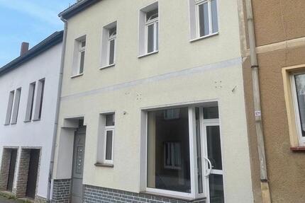 Zentral gelegene Gewerbeeinheit für 350€ kalt zimmer