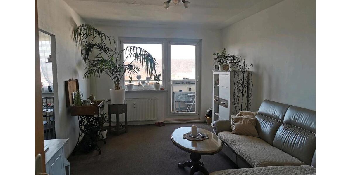 Dachgeschoßwohnung Gera - 3 Zimmer, 67 m&sup2;, 379&euro; | Angebot:26124527