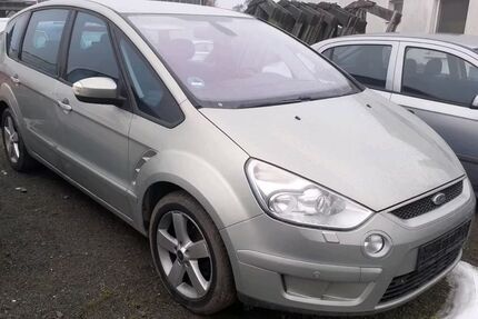 Ford S-Max 205.300 km 3.699 &euro; Ronneburg 07580