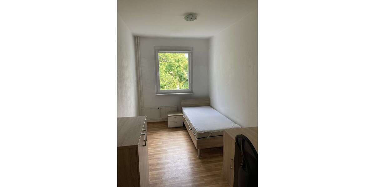 Etagenwohnung Gera Ostviertel - 1 Zimmer, 29 m&sup2;, 230&euro; | Angebot:26795223