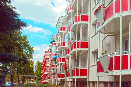 Sanierte 3-Raum-Wohnung mit Badewanne und Balkon im schönen Stadtteil Zwötzen 3 zimmer