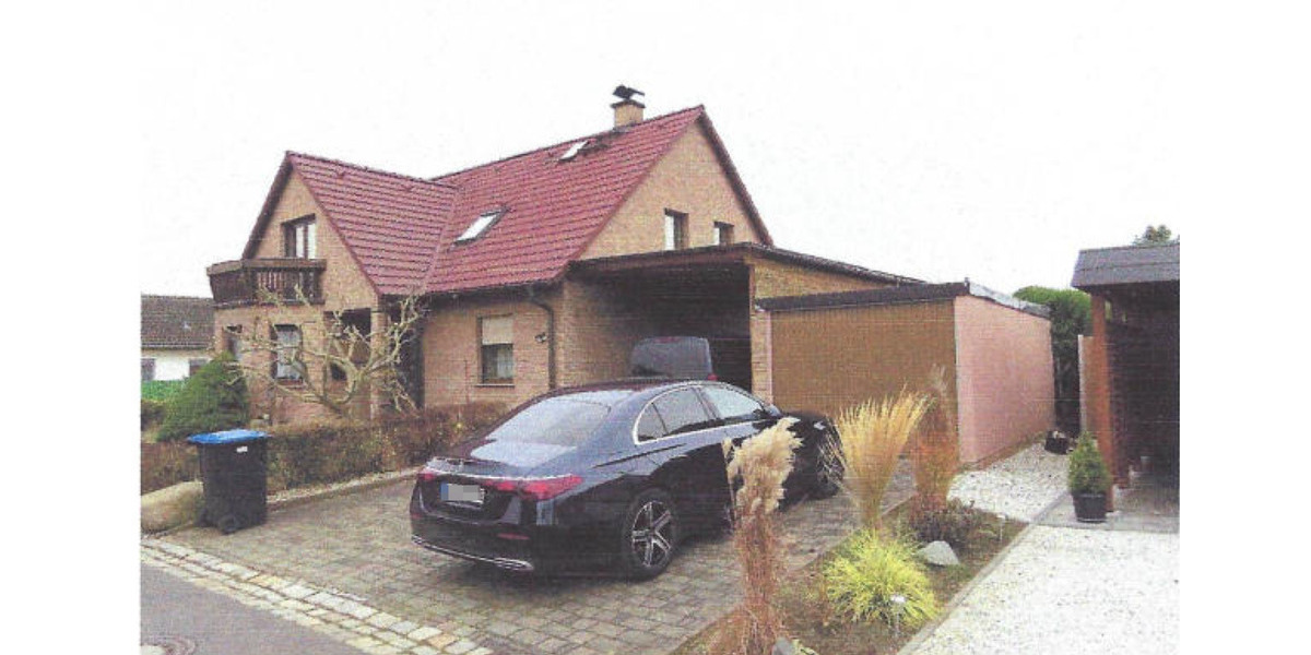 Einfamilienhaus Meuselwitz - 4 Zimmer, 240 m&sup2;, 260.000&euro; | Angebot:24681438