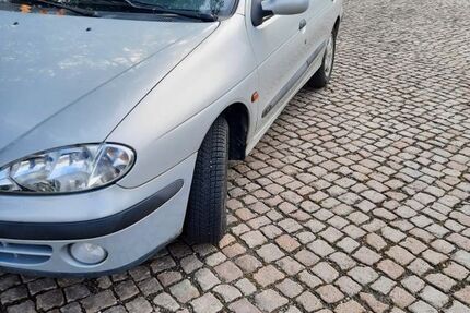 Renault Megane 106.000 km 2.399 € Reichenbach 08468