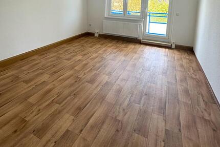 Wohnung Weida - 3 Zimmer, 60 m&sup2;, 330&euro; | Angebot:26366931