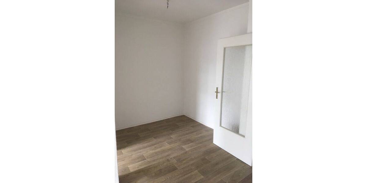 Etagenwohnung Gera Lusan - 3 Zimmer, 57 m&sup2;, 330&euro; | Angebot:26542766