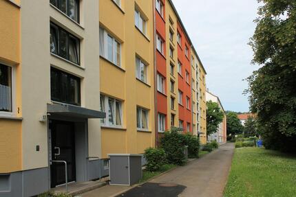 2-Raum-Wohnung in Debschwitz mit Balkon und Badewanne 2 zimmer