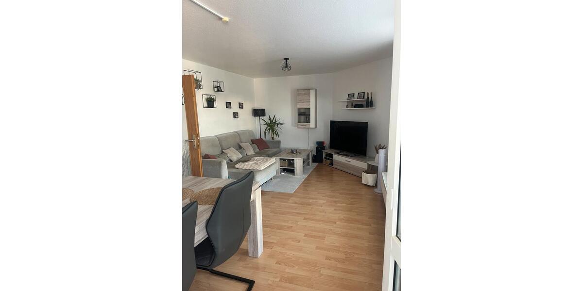 Dachgeschoßwohnung Gera Alt-Bieblach - 2.5 Zimmer, 74 m&sup2;, 900&euro; | Angebot:25992447