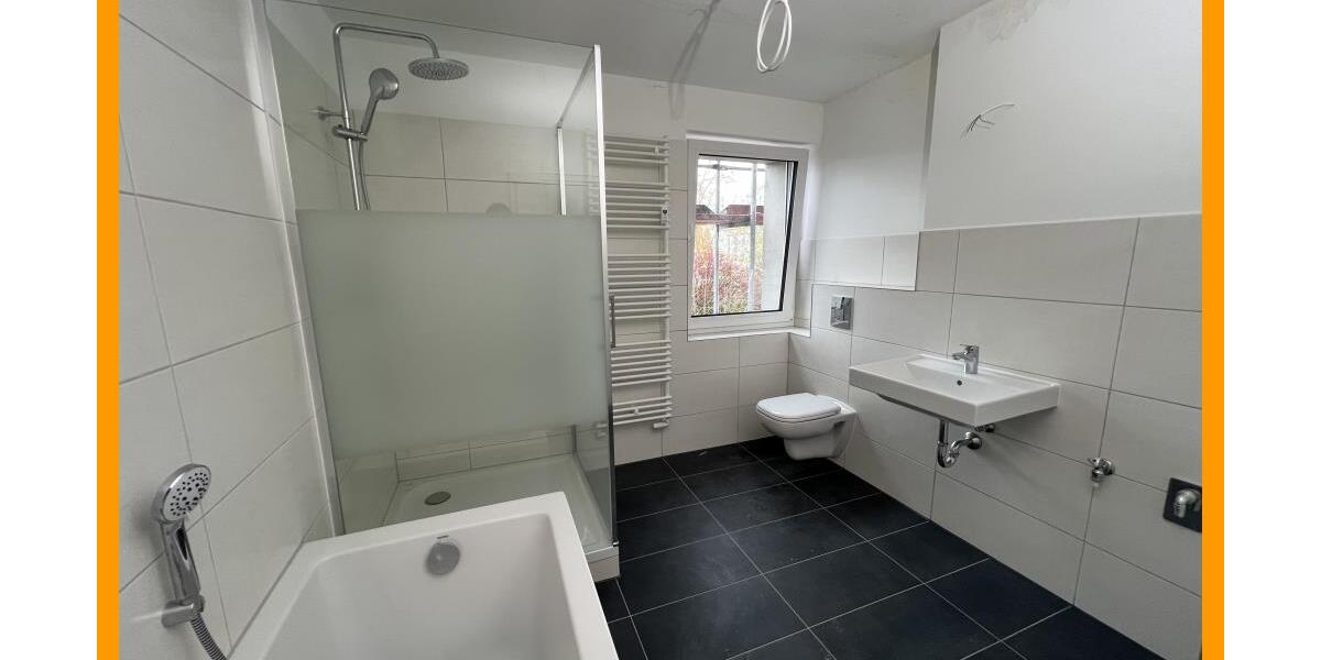 Erstbezug nach Sanierung: Exklusive 3 Zimmer Wohnung mit Balkon, Wanne und Dusche! - Etagenwohnung Gera Alt-Bieblach | Angebot:26248665