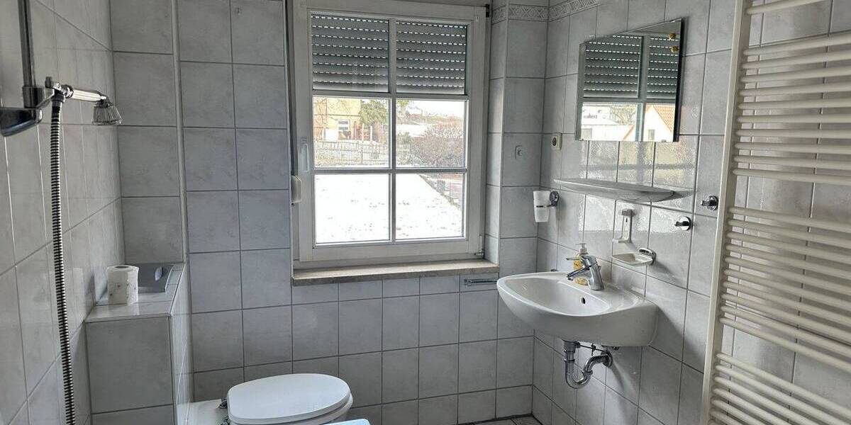 Etagenwohnung Fraureuth - 3 Zimmer, 71 m&sup2;, 69.000&euro; | Angebot:26108222