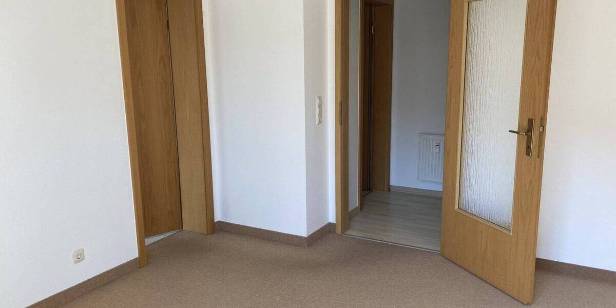 Etagenwohnung Fraureuth - 2 Zimmer, 43 m&sup2;, 290&euro; | Angebot:26261595