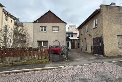 +++ Einfamilienhaus mit möglicher Einliegerwohnung im Zentrum von Eisenberg +++ 6 zimmer