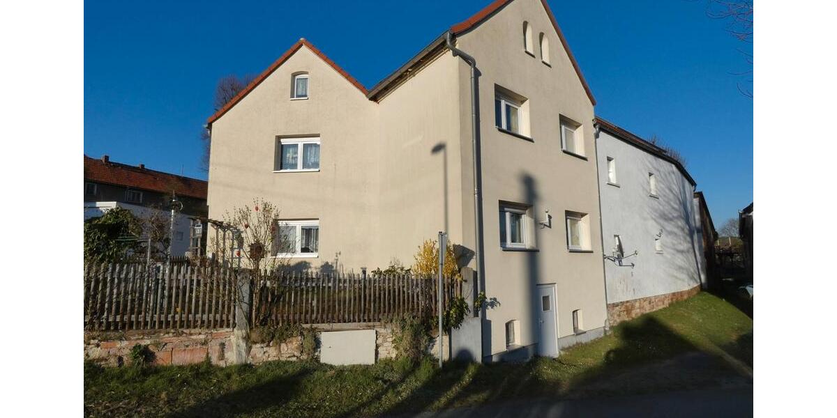 Mehrfamilienhaus, Wohnhaus Münchenbernsdorf - 8 Zimmer, 180 m&sup2;, 138.000&euro; | Angebot:26593646