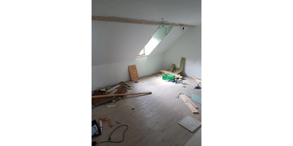 Einfamilienhaus Crimmitschau - 7 Zimmer, 140 m&sup2;, 58.000&euro; | Angebot:26618715