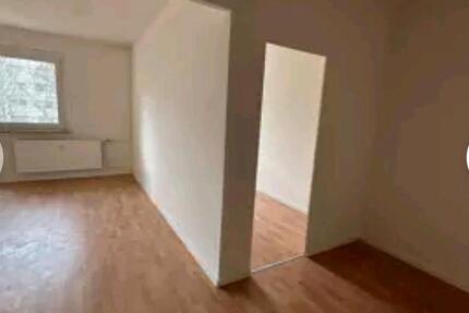 Wohnung Werdau - 3 Zimmer, 57 m&sup2;, 280&euro; | Angebot:26254475