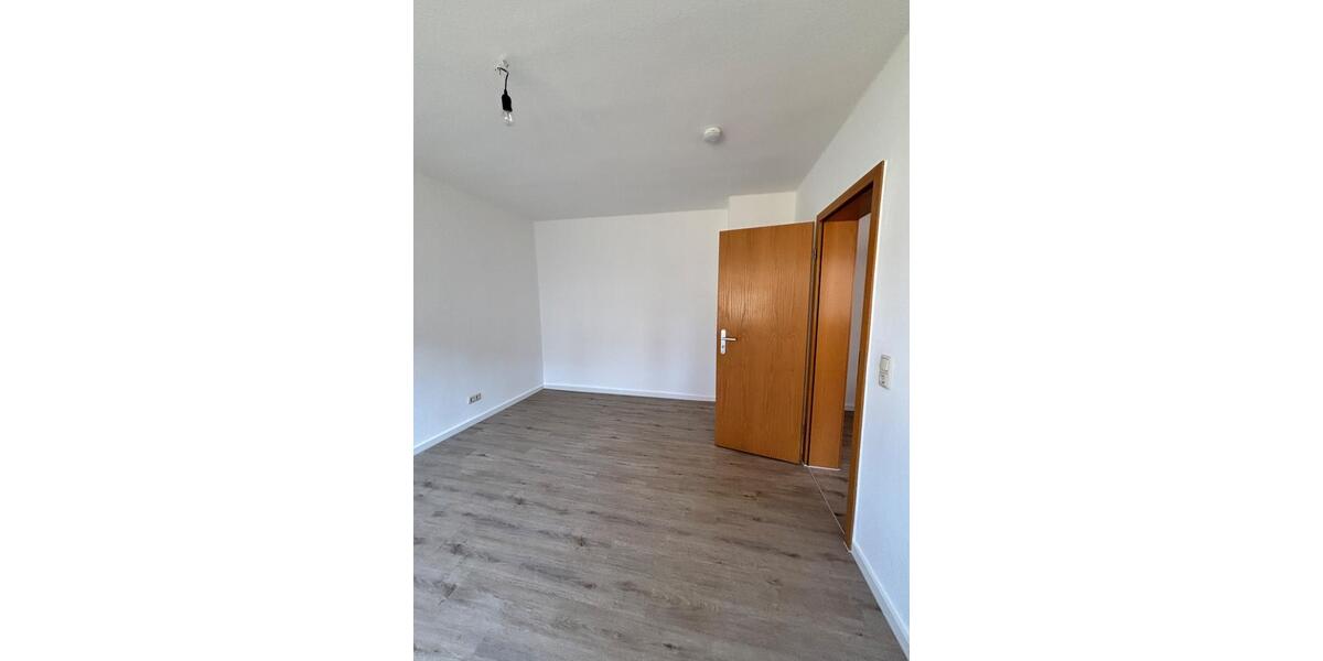 Hochparterre Gera Debschwitz - 2 Zimmer, 48 m&sup2;, 64.000&euro; | Angebot:25752136