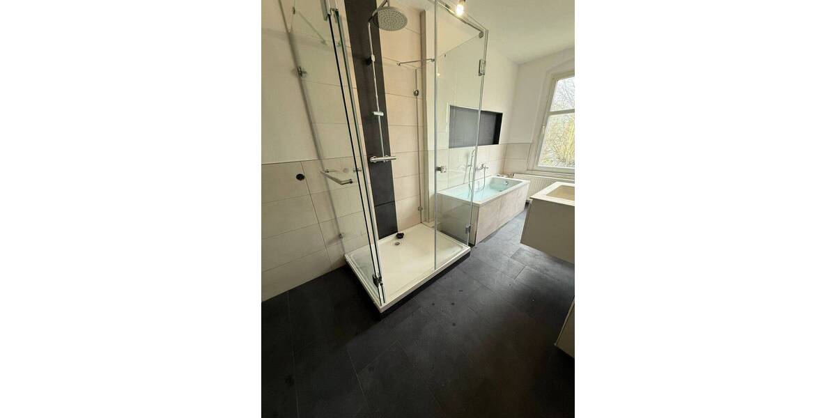 Etagenwohnung Greiz Irchwitz - 5 Zimmer, 132 m&sup2;, 730&euro; | Angebot:26912043