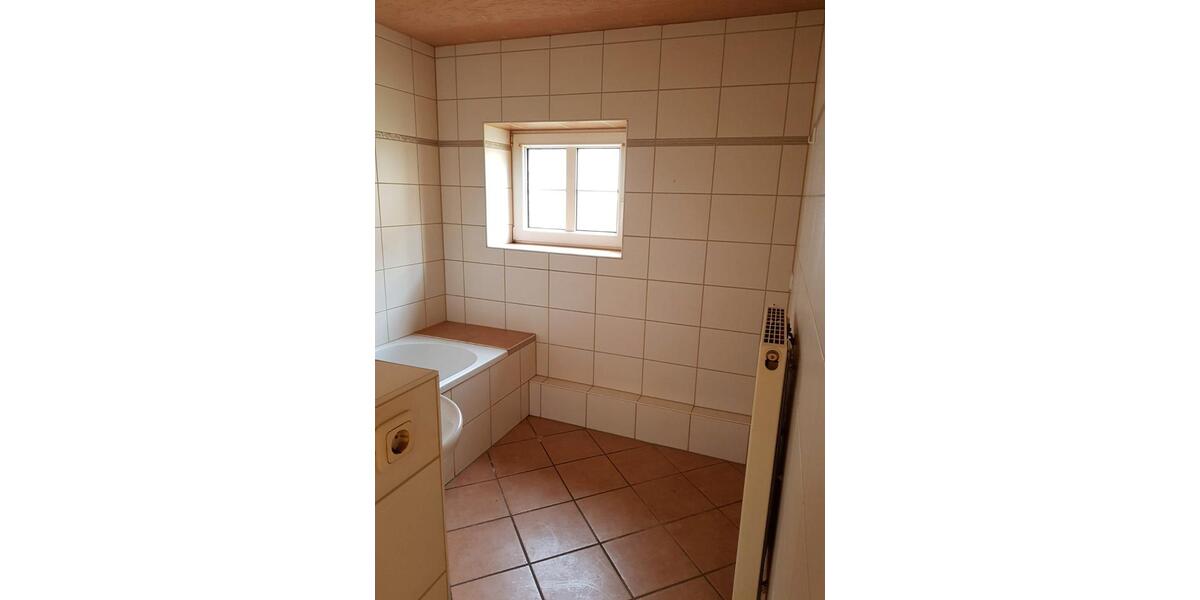 Erdgeschoßwohnung Meuselwitz - 2 Zimmer, 49 m&sup2;, 295&euro; | Angebot:26346016