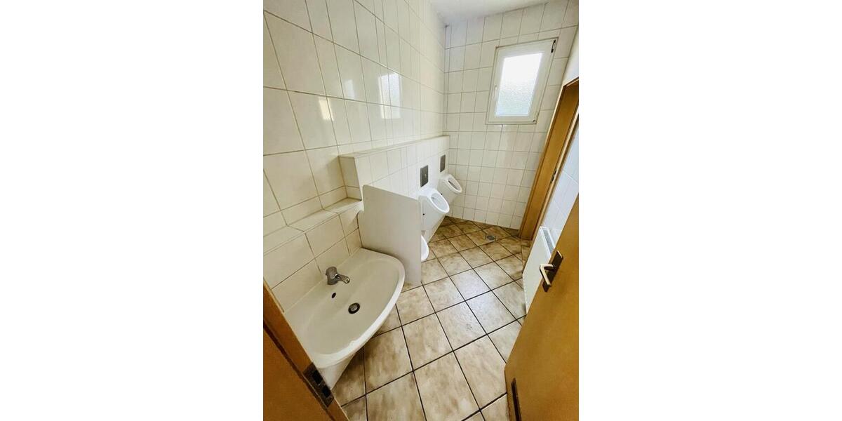 Tolle Gewerbefläche z.B. für ein Café oder einen Laden in sehr zentraler Lage von Gera! - Gewerbeobjekt Gera Debschwitz | Angebot:26384749
