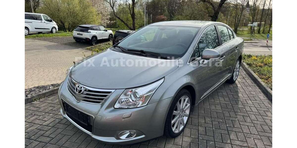Toyota Avensis 90.002 km 7.999 &euro; Gera 07551
