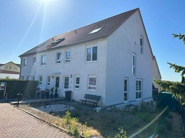 Reihenmittelhaus Teuchern - 5 Zimmer, 145 m&sup2;, 180.000&euro; | Angebot:25771898