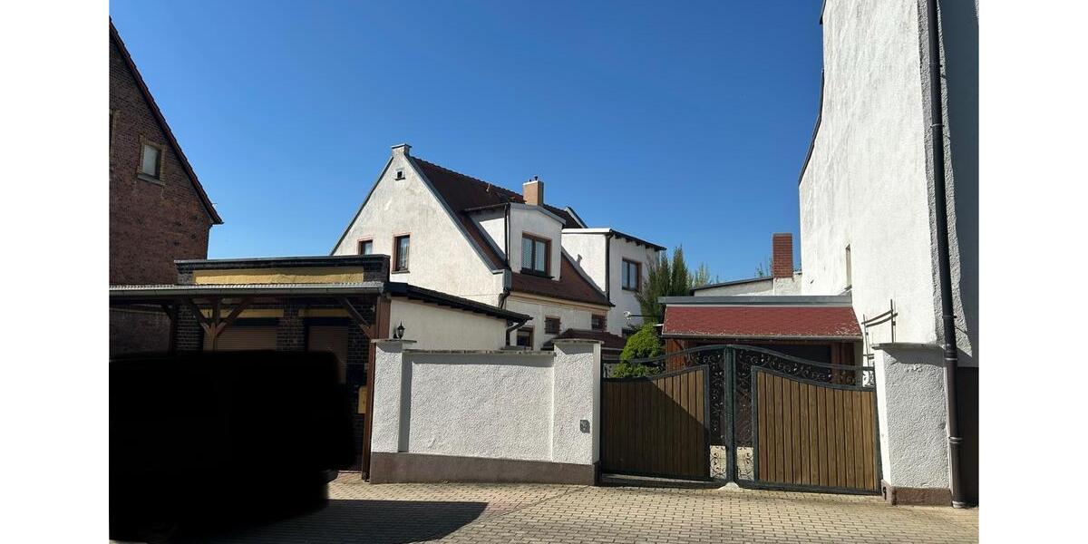Mehrfamilienhaus, Wohnhaus Teuchern - 7 Zimmer, 249 m&sup2;, 125.000&euro; | Angebot:20715662