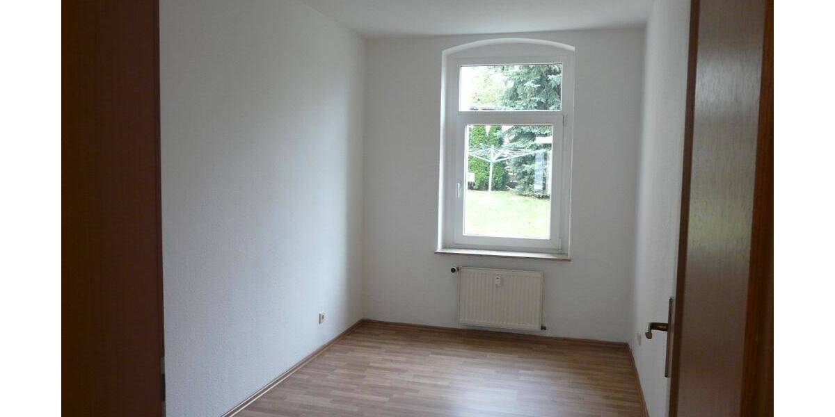 Etagenwohnung Crimmitschau - 2 Zimmer, 38 m&sup2;, 229&euro; | Angebot:25996139
