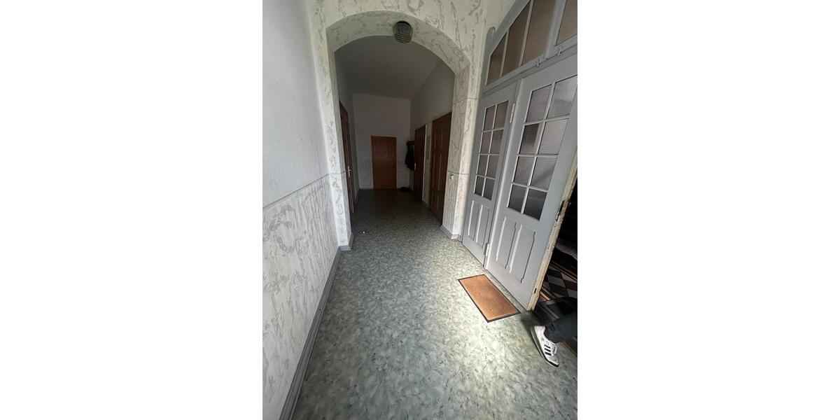 Hochparterre Crimmitschau - 2 Zimmer, 72 m&sup2;, 400&euro; | Angebot:26001984