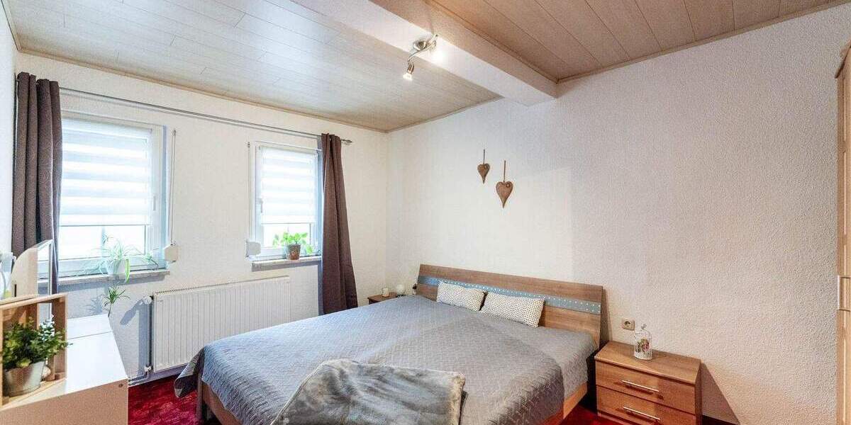 Reihenmittelhaus Stadtroda - 5 Zimmer, 115 m&sup2;, 99.000&euro; | Angebot:25851381