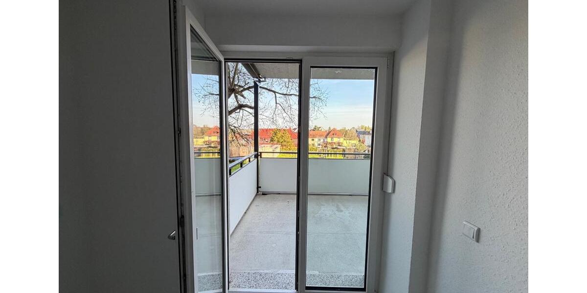 Hochparterre Meerane - 4 Zimmer, 95 m&sup2;, 1.000&euro; | Angebot:26325764
