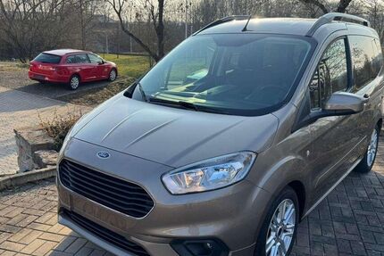 Ford Tourneo Courier 30.000 km 13.290 &euro; Gera 07551