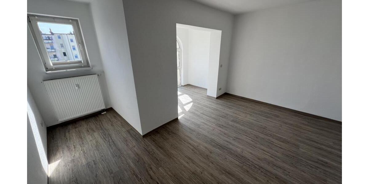 Wintergarten und Balkon! Schöne 3-Raum Wohnung in Gera Debschwitz - Etagenwohnung Gera Debschwitz | Angebot:26744942