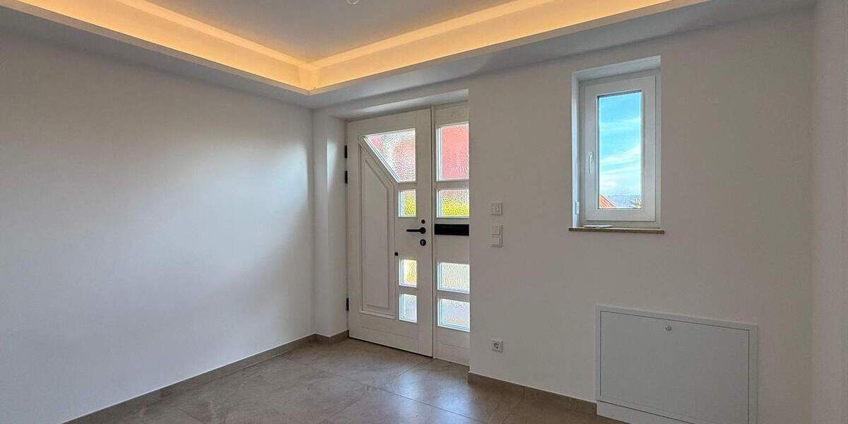 Etagenwohnung Bad Köstritz - 3 Zimmer, 130 m&sup2;, 1.700&euro; | Angebot:25662303