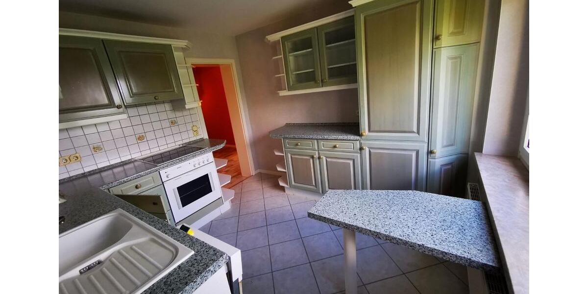 Sehr schöne Eigentumswohnung in Teuchern zu verkaufen 3 zimmer