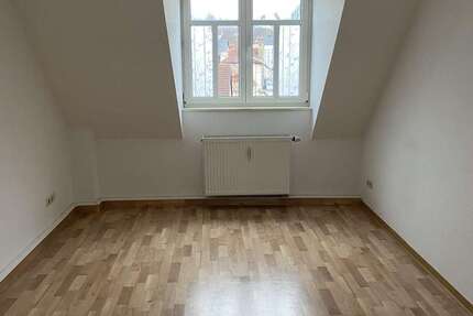 Wohnung Schmölln - 2 Zimmer, 39 m&sup2;, 300&euro; | Angebot:25429420