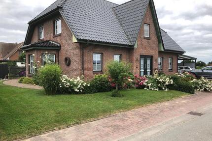 Großzügiges Friesenhaus Nähe Nordsee in ruhiger Dorfrandlage