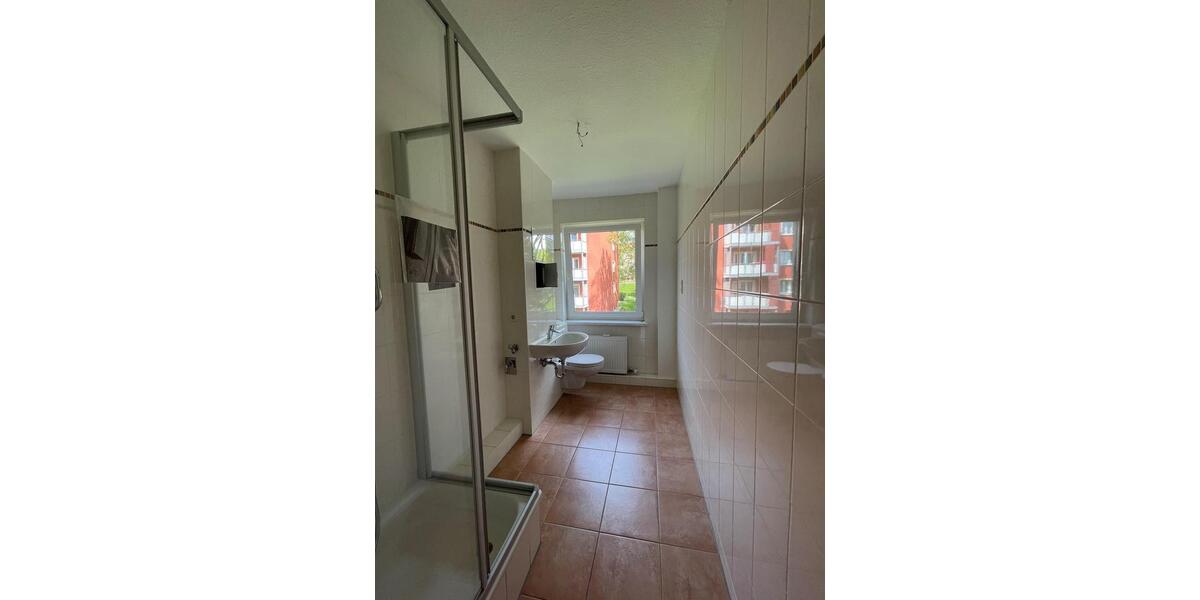 Etagenwohnung Gera Alt-Bieblach - 3 Zimmer, 64 m&sup2;, 384&euro; | Angebot:24254133