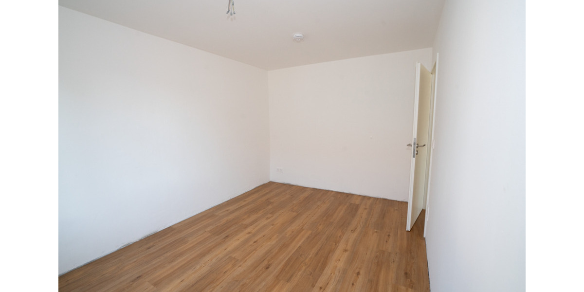 Etagenwohnung Altenburg - 4 Zimmer, 92 m&sup2;, 642&euro; | Angebot:24550815