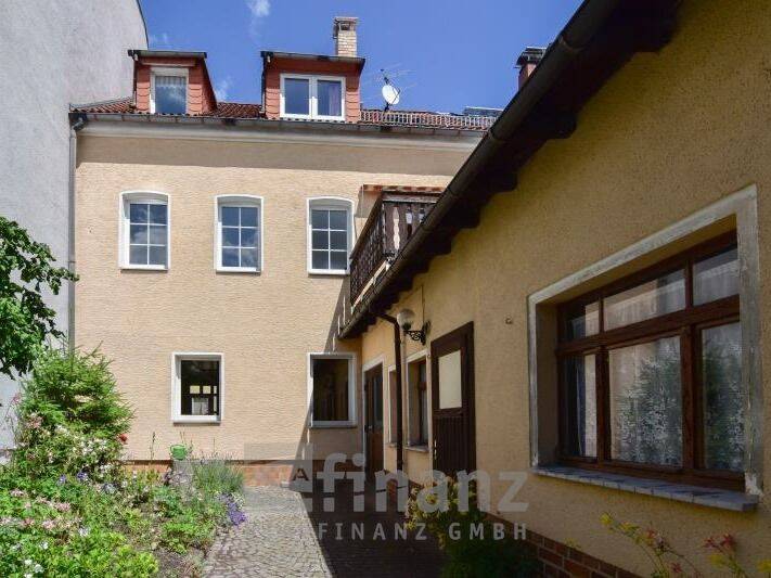Reihenmittelhaus Crimmitschau - 5 Zimmer, 182 m&sup2;, 99.000&euro; | Angebot:26930213