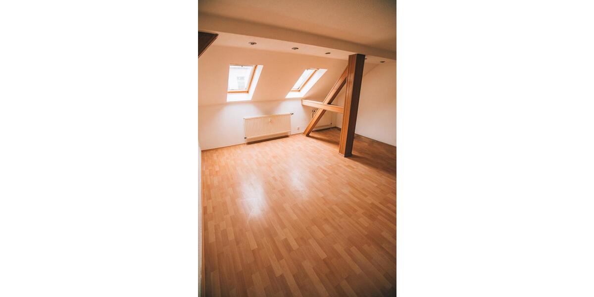 Dachgeschoßwohnung Gera Alt-Bieblach - 2 Zimmer, 75 m&sup2;, 449&euro; | Angebot:26112908