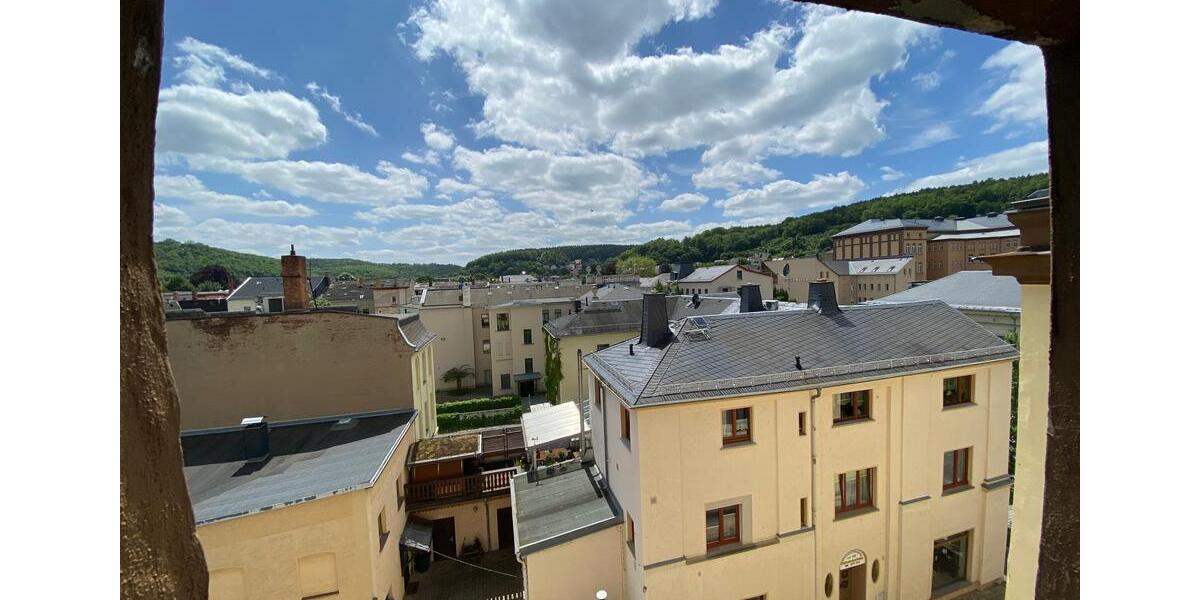 Dachgeschoßwohnung Greiz - 2 Zimmer, 68 m&sup2;, 340&euro; | Angebot:26462523