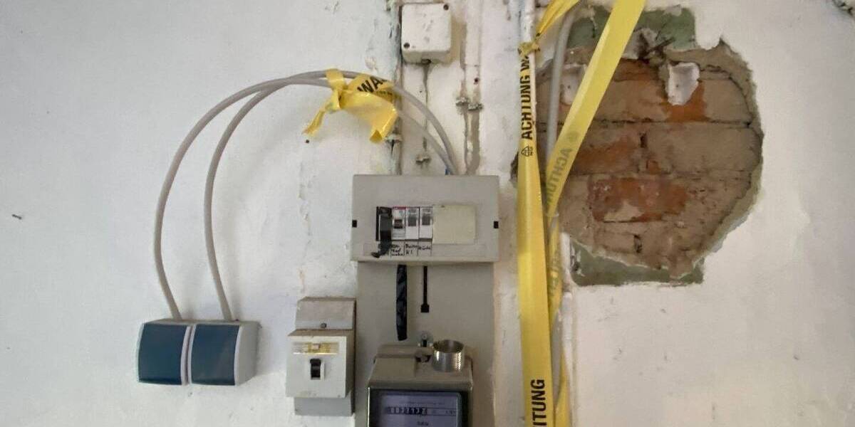 Sanierungsbedürftiges Mehrfamilienhaus mit 2-3 Wohneinheiten 1 zimmer