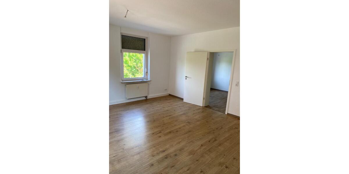 Mehrfamilienhaus, Wohnhaus Werdau - 350.000&euro; | Angebot:23010115
