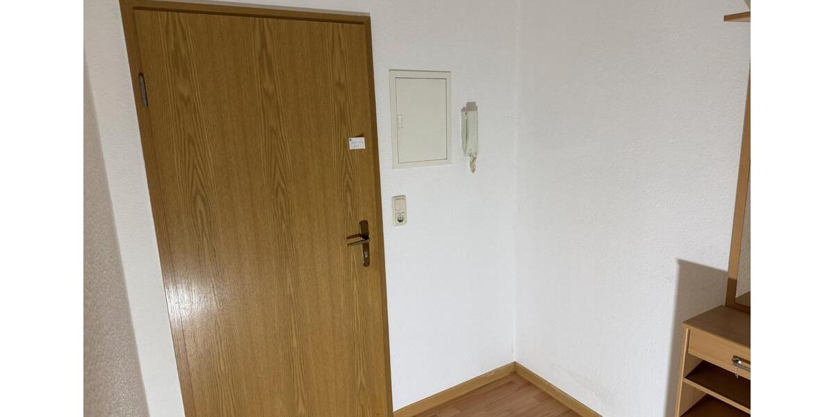 Erdgeschoßwohnung Schmölln - 1 Zimmer, 33 m&sup2;, 180&euro; | Angebot:26160437