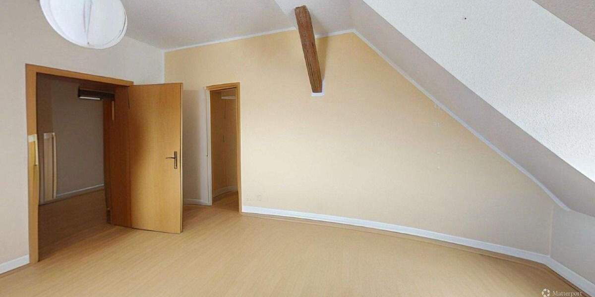 Etagenwohnung Altenburg - 6 Zimmer, 101 m&sup2;, 139.000&euro; | Angebot:25777378