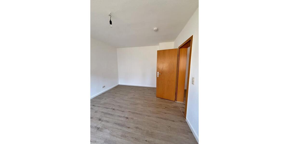 Etagenwohnung Gera Debschwitz - 2 Zimmer, 56 m&sup2;, 295&euro; | Angebot:26365687