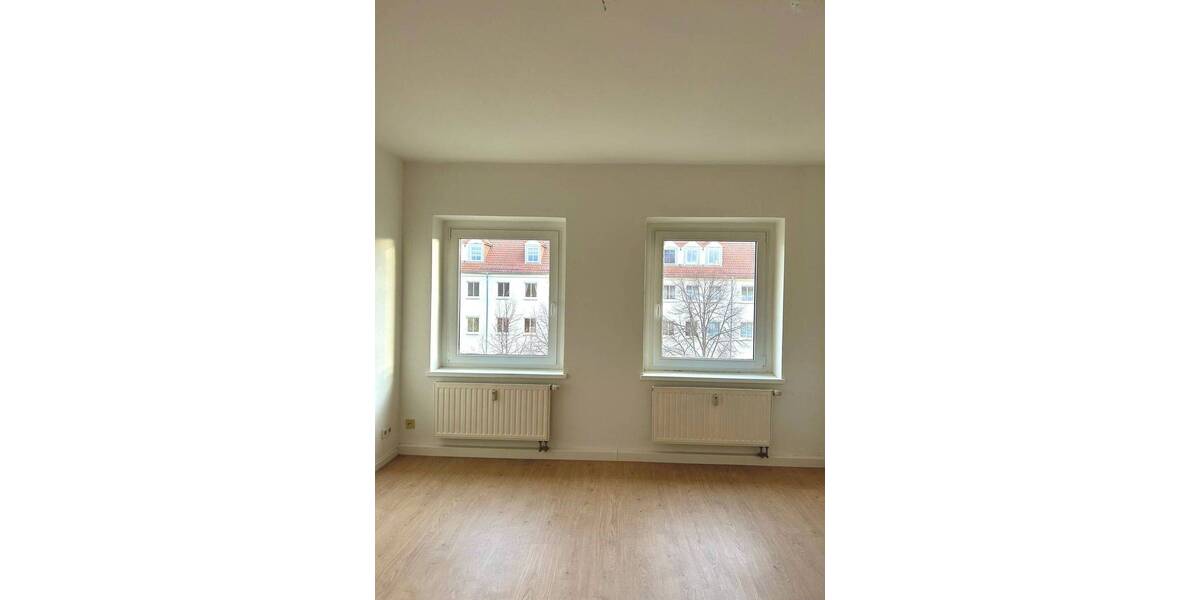 Etagenwohnung Gera Innenstadt - 3 Zimmer, 67 m&sup2;, 375&euro; | Angebot:26902532