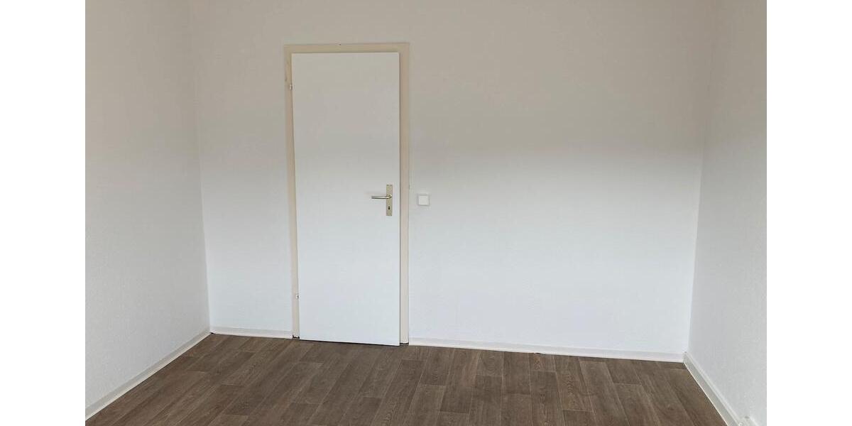 Dachgeschoßwohnung Gera - 3 Zimmer, 64 m&sup2;, 365&euro; | Angebot:25417613