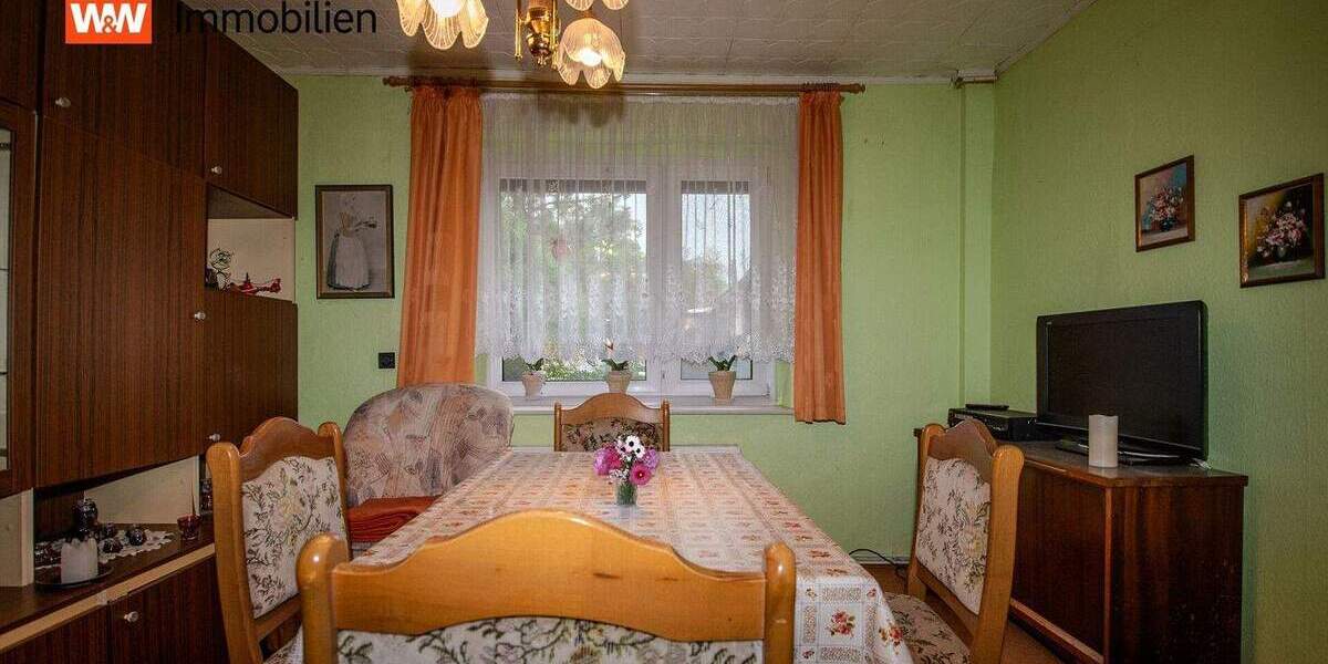 Charmantes Reihenmittelhaus mit großem Garten in ruhiger Wohnlage von Meuselwitz 4 zimmer