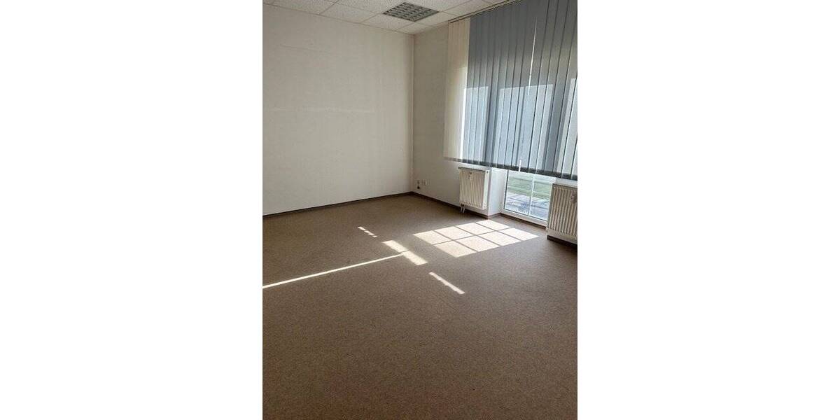 Gewerbeobjekt Meerane Crotenlaide - 3 Zimmer, 125 m&sup2;, 85.000&euro; | Angebot:24056804