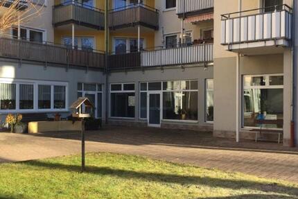 2-Zi.- Wohnung im DG mit Balkon in Neustadt zu vermieten. 2 zimmer